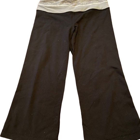 Lululemon Groove Crop Black / Wee Are From Space Coal Fossil / Fossil Size 4 - Picture 3 of 10